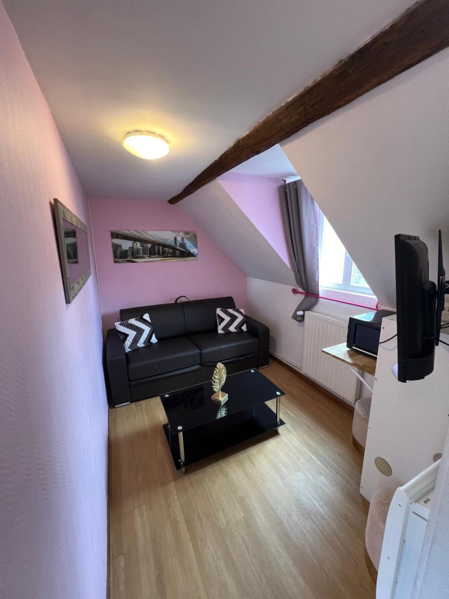 Apartamento Petit F2 Fonctionnel Plein Centre Et Proche Gare Bourges Exterior foto