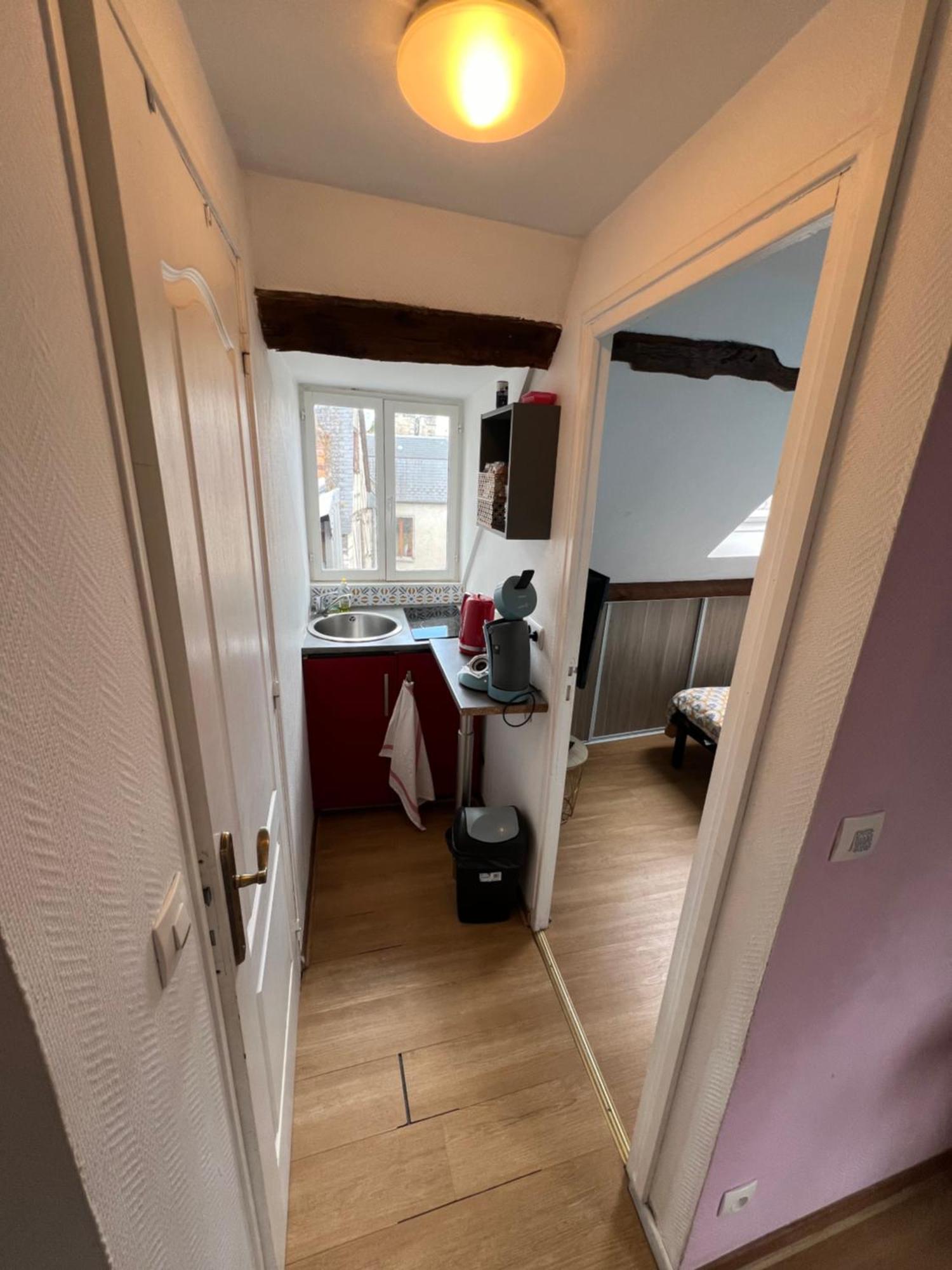 Apartamento Petit F2 Fonctionnel Plein Centre Et Proche Gare Bourges Exterior foto