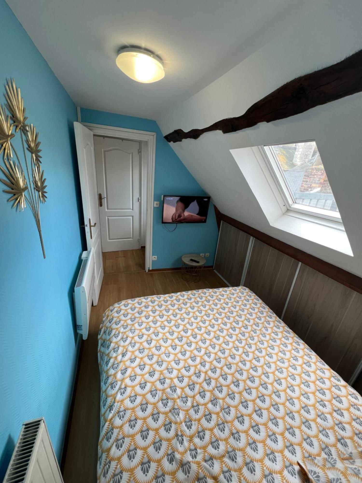 Apartamento Petit F2 Fonctionnel Plein Centre Et Proche Gare Bourges Exterior foto